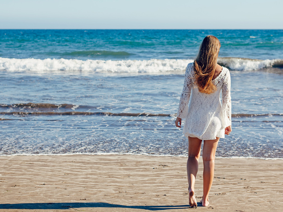 Descubre cómo preparar tu cabello para el verano